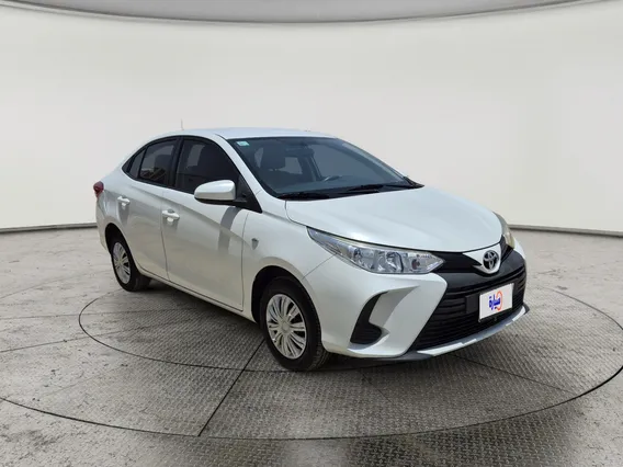 Toyota Yaris  Y 2022 