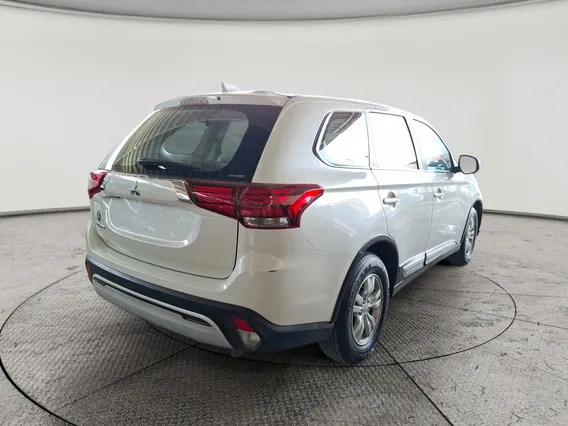 Mitsubishi Outlander GLX 2021 دبل
