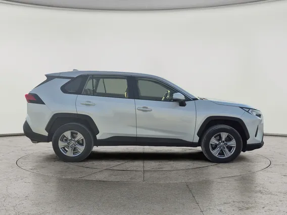 Toyota RAV4 LE 2022 