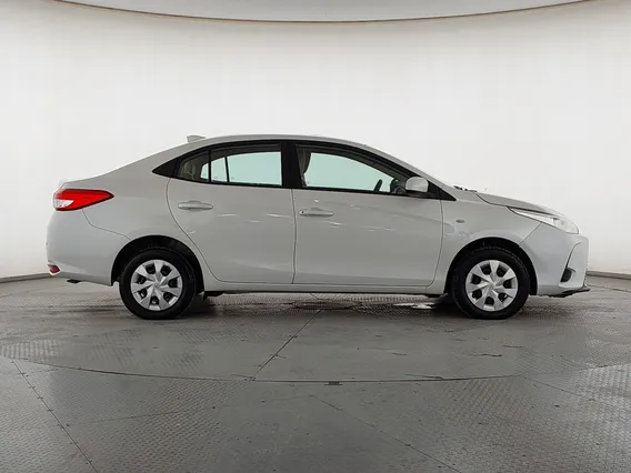 Toyota Yaris  Y 2021 