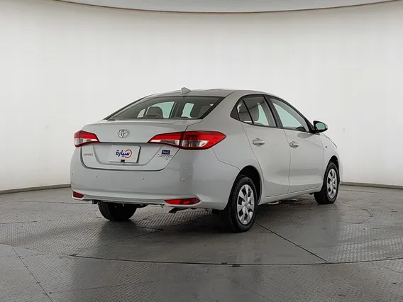 Toyota Yaris  Y 2021 