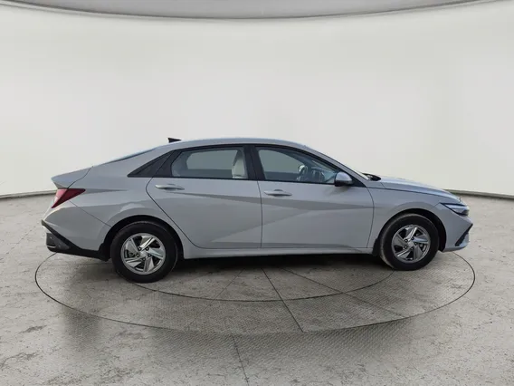 Hyundai Elantra Fleet 2024 