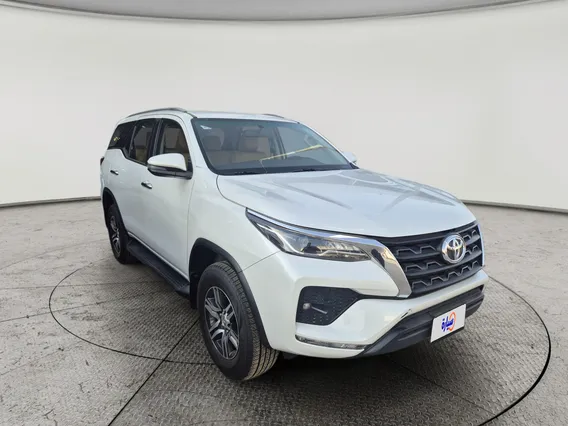 Toyota Fortuner VX 2023 دبل