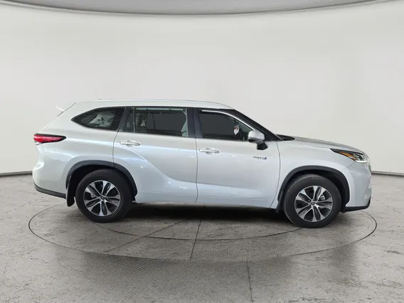Toyota Highlander GLE 2023 