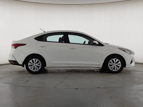 Hyundai Accent Smart 2021 