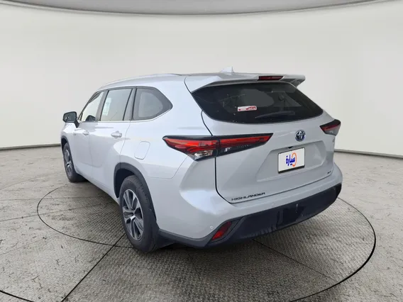 Toyota Highlander GLE 2023 