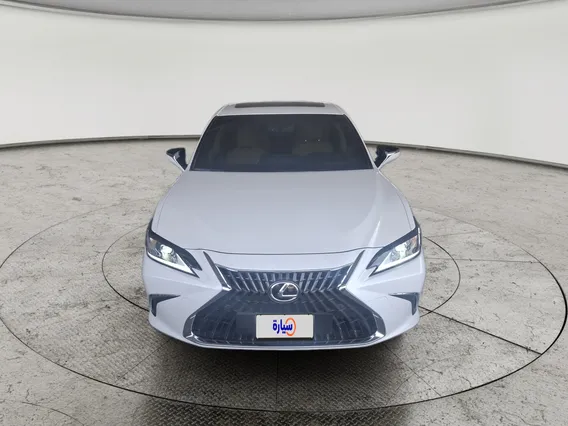 Lexus ES 300 H 2025 
