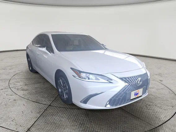 Lexus ES 300 H 2025 