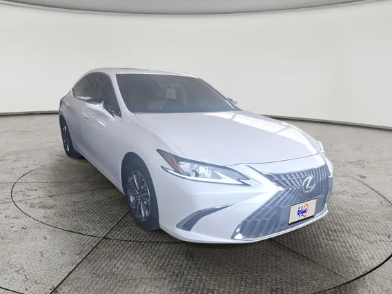 Lexus ES 300 H 2025 
