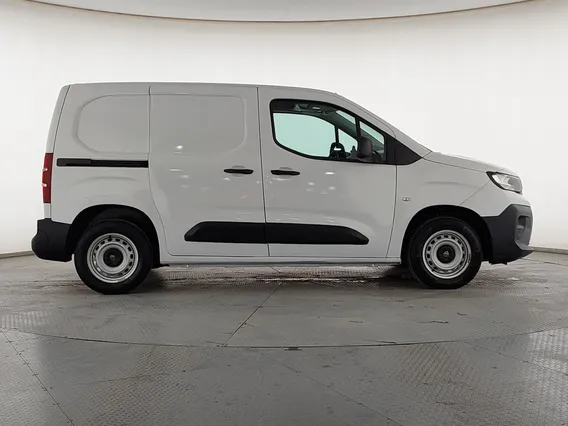 بيجو بارتنر Short van 2025 