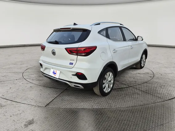 MG ZS STD 2022 