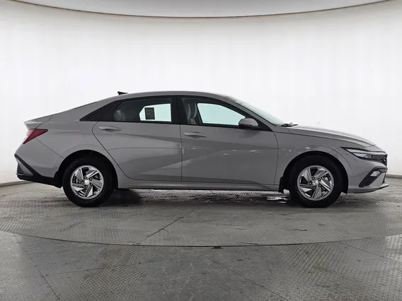 Hyundai Elantra Fleet 2025 