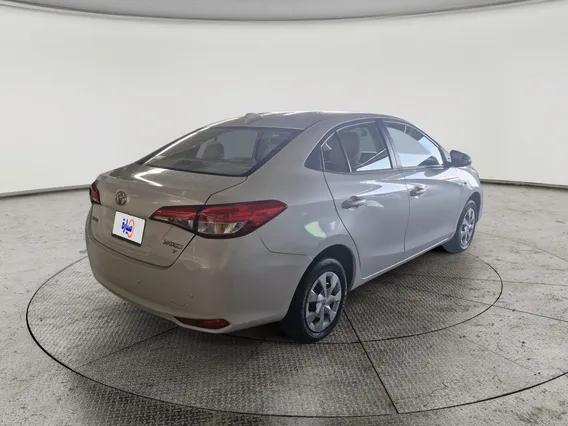 Toyota Yaris  Y 2022 