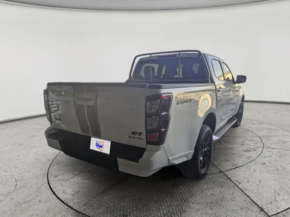 ايسوزو دي ماكس GT 2025 دبل