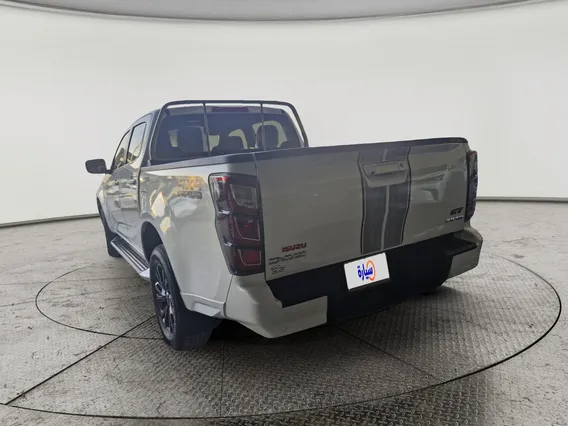 ايسوزو دي ماكس GT 2025 دبل