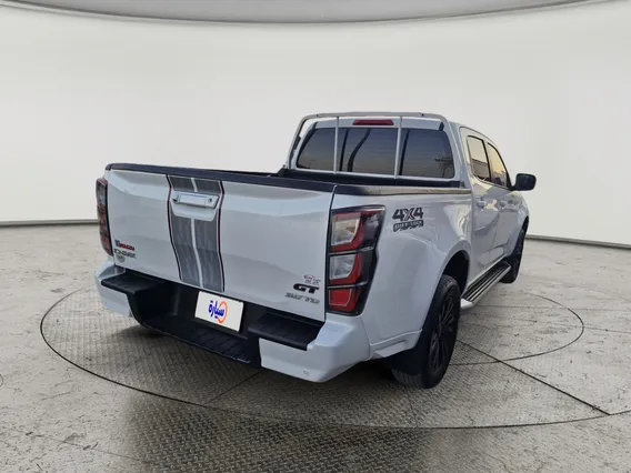 ايسوزو دي ماكس GT 2025 دبل