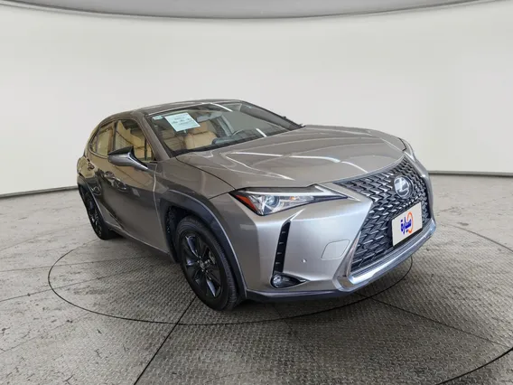 Lexus UX 200 2021 