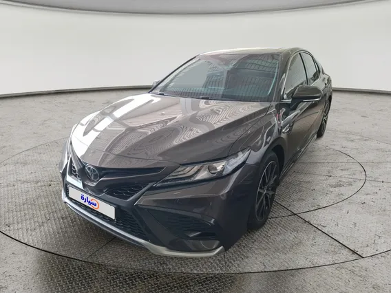 Toyota Camry  SE V6 2022 