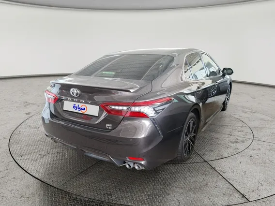 Toyota Camry  SE V6 2022 