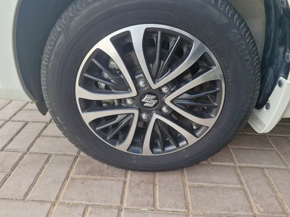 سوزوكي ارتيجا GLX 2024 