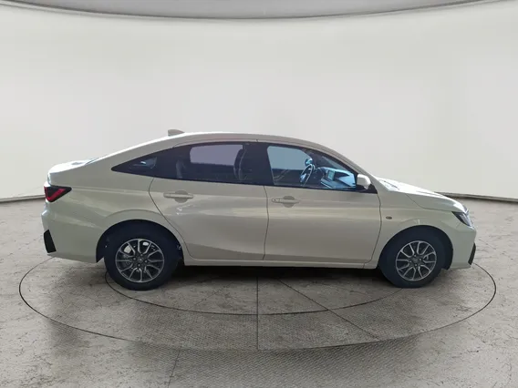 Toyota Yaris  Y 2024 