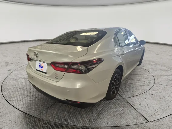 Toyota Camry  LE 2024 
