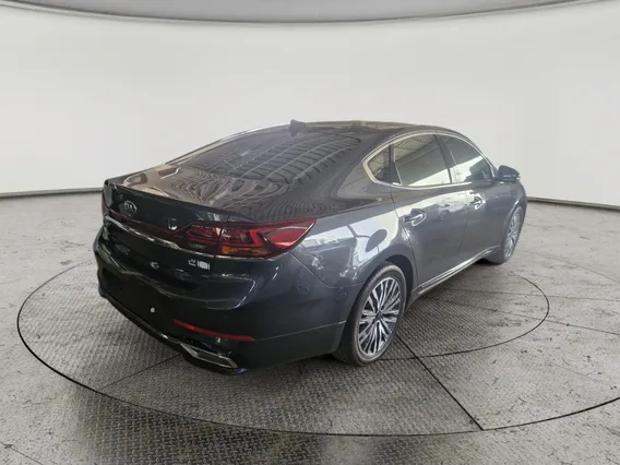 Kia K7  2021 