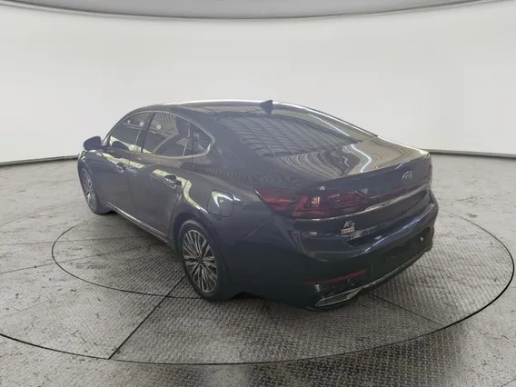 Kia K7  2021 
