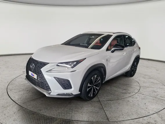 Lexus NX 300 2021 