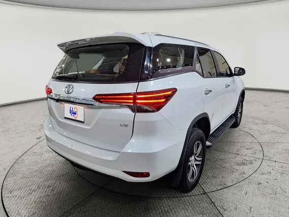Toyota Fortuner VX 2023 دبل