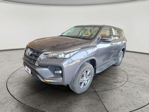 Toyota Fortuner VX 2021 دبل