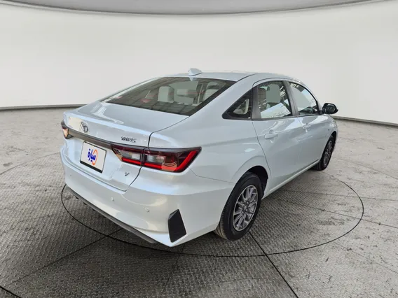 Toyota Yaris  Y 2024 