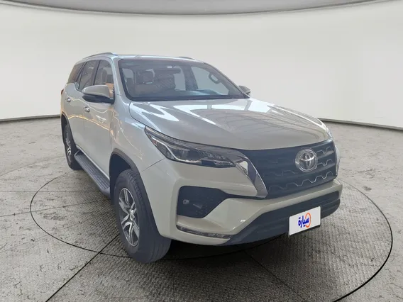 Toyota Fortuner VX 2023 دبل