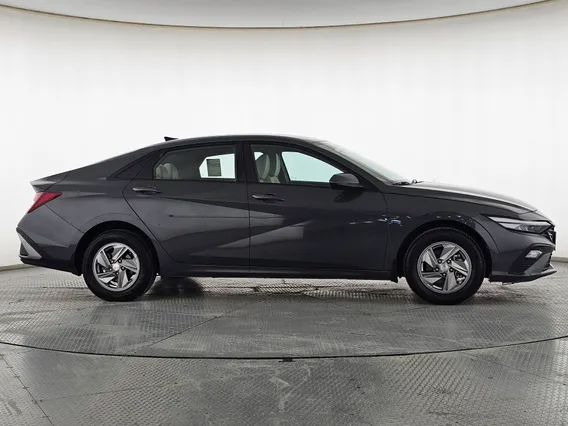 Hyundai Elantra Fleet 2025 