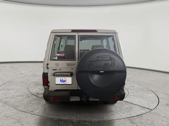 تويوتا ربع LX 2025 