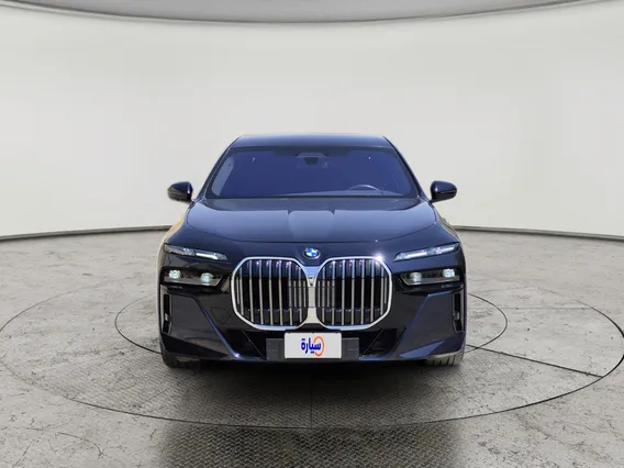 BMW 7 Series 735i 2025 