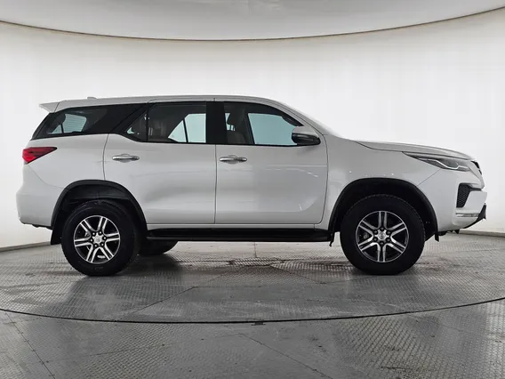 Toyota Fortuner GX 2024 