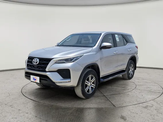 Toyota Fortuner GX 2024 