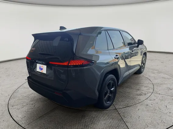 Toyota RAV4 LE 2026 