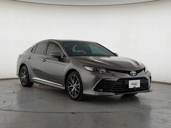 Toyota Camry  GLE 2024 