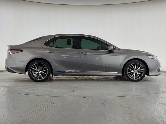 Toyota Camry  GLE 2024 