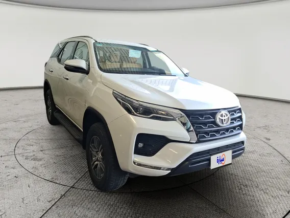 Toyota Fortuner VX 2023 دبل