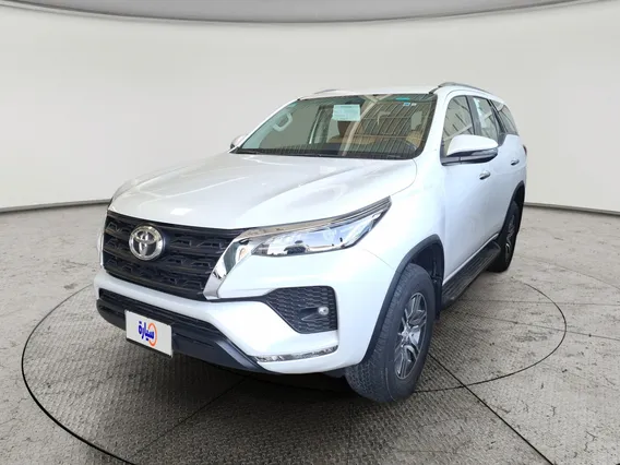 Toyota Fortuner VX 2023 دبل