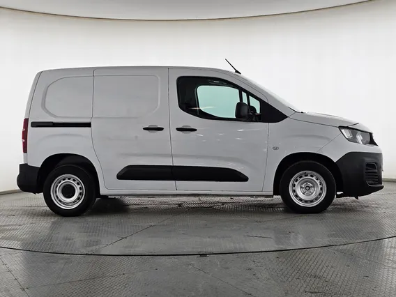 بيجو بارتنر Short van 2023 