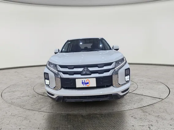 ميتسوبيشي ASX GLX 2022 
