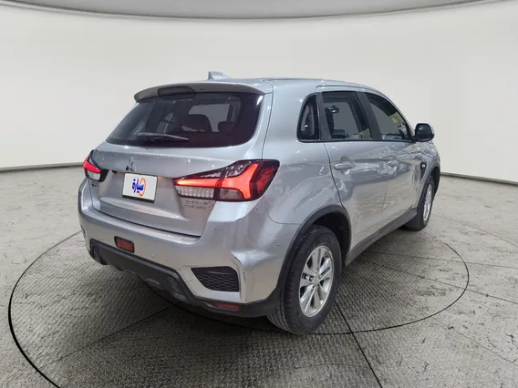 ميتسوبيشي ASX GLX 2022 