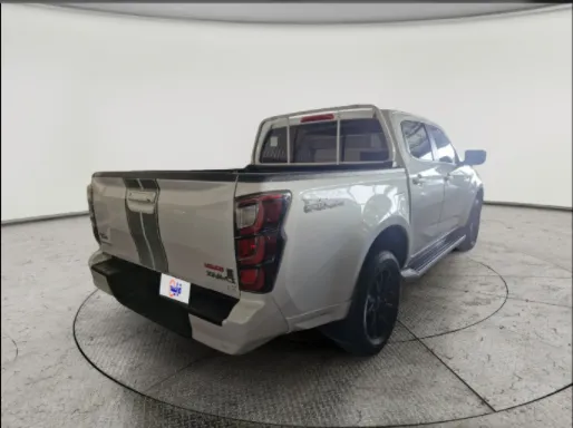 ايسوزو دي ماكس GT 2025 دبل