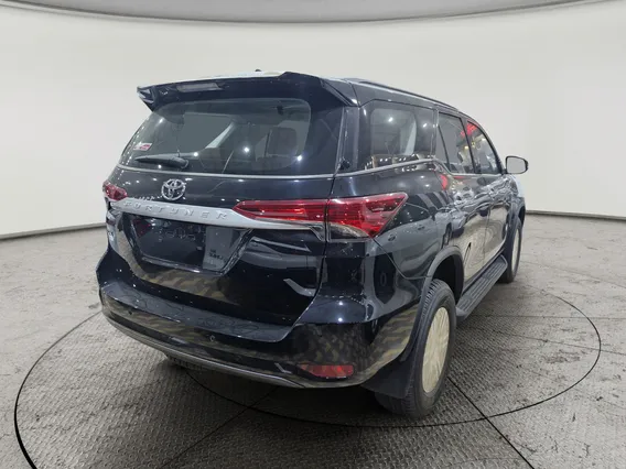 Toyota Fortuner GX2 4x4 Diesel 2026 دبل