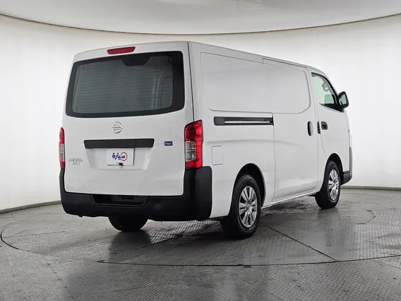 Nissan Urvan NV350 2021 