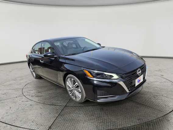 Nissan Altima SV 2025 